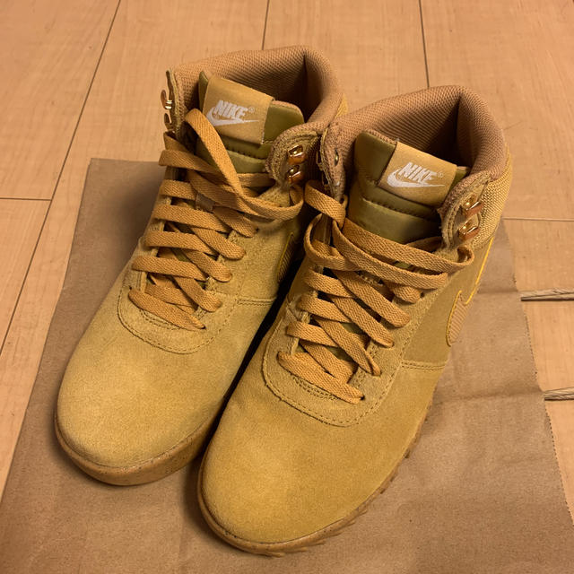 【最終値下げ】NIKE Mens HOODLAND SUEDE