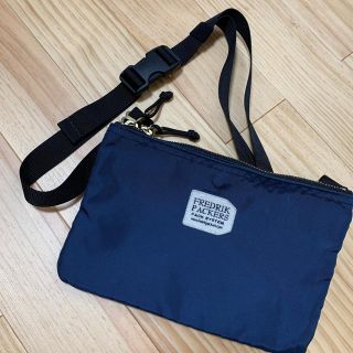 ユナイテッドアローズグリーンレーベルリラクシング(UNITED ARROWS green label relaxing)のfredrik packers サコッシュ(ショルダーバッグ)