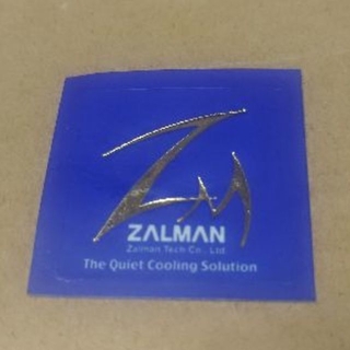 ザルマン(zalman)の新品🎁ZALMAN純正品 PCケース 金 ロゴ ステッカー シール 非売品(PCパーツ)