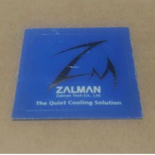 ザルマン(zalman)の新品 ZALMAN純正品 PCケース 金ロゴ ステッカー シール 非売品 限定品(PCパーツ)