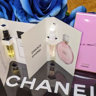 シャネル(CHANEL)のCHANEL☆香水サンプル×2個☆CHANELファンデーションサンプル☆(香水(女性用))