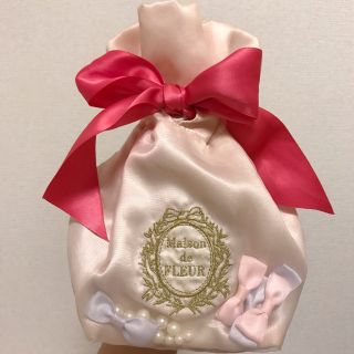 メゾンドフルール(Maison de FLEUR)のMaison de FLEUR🎀リボンポーチ(ポーチ)