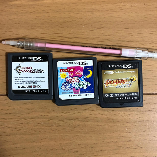 ニンテンドーDS(ニンテンドーDS)のニンテンドーＤＳとその他諸々 エンタメ/ホビーのゲームソフト/ゲーム機本体(携帯用ゲーム機本体)の商品写真