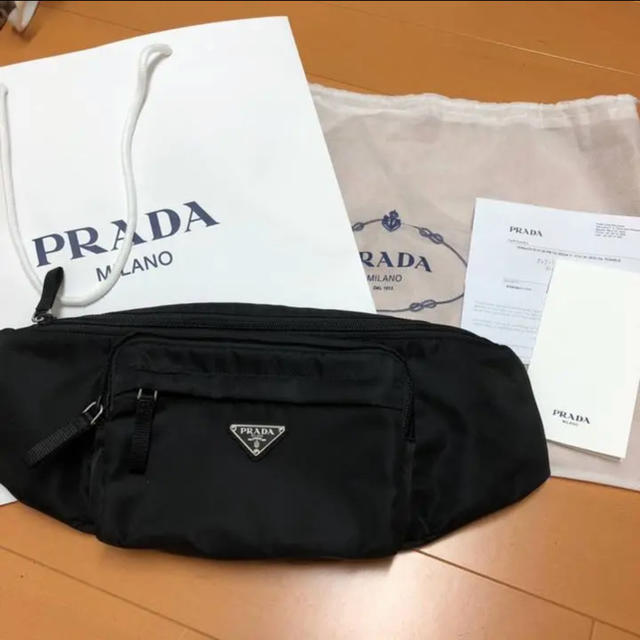 PRADA(プラダ)のPRADA プラダ　ショルダー　バッグ　ウエスト　ブラック メンズのバッグ(ボディーバッグ)の商品写真