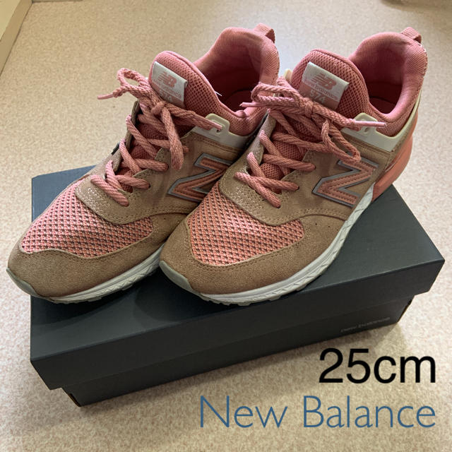 New Balance(ニューバランス)のニューバランス スニーカー 25cm レディースの靴/シューズ(スニーカー)の商品写真