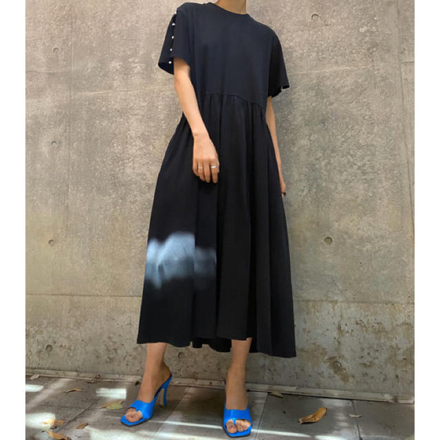 LE CIEL BLEU(ルシェルブルー)の早い者勝ち！ルシェルブルー Pearl Detail Jersey Dress  レディースのワンピース(ロングワンピース/マキシワンピース)の商品写真