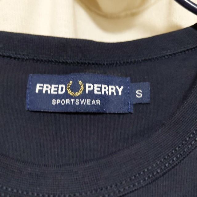 FRED PERRY(フレッドペリー)のFRED PERRY　Tシャツ メンズのトップス(Tシャツ/カットソー(半袖/袖なし))の商品写真