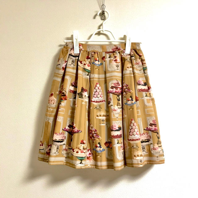 JaneMarple(ジェーンマープル)の【ネオン様専用】Jane Marple スイーツ柄スカート レディースのスカート(ひざ丈スカート)の商品写真