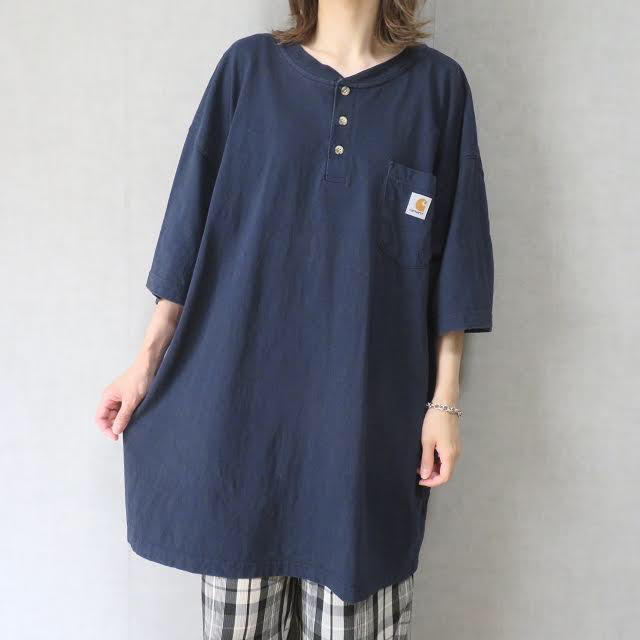 carhartt(カーハート)の90s カーハート ヘンリーネック ビッグTシャツ 古着女子 vintage レディースのトップス(Tシャツ(半袖/袖なし))の商品写真