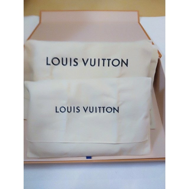 LOUIS VUITTON(ルイヴィトン)のルイヴィトン　M69443トリオ・メッセンジャー メンズのバッグ(メッセンジャーバッグ)の商品写真