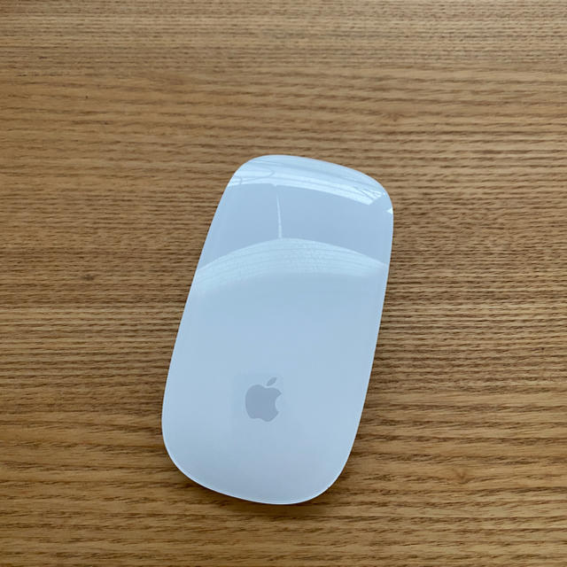 Apple(アップル)のMagic Mouse2 現行モデルの販売です スマホ/家電/カメラのPC/タブレット(PC周辺機器)の商品写真