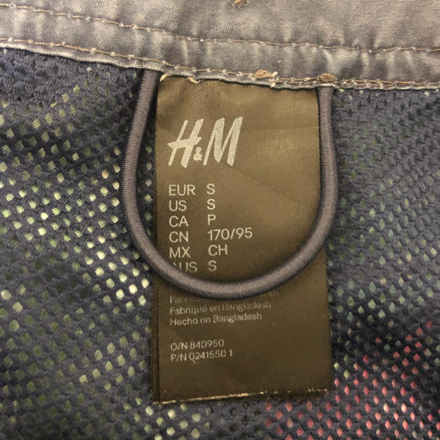 H&M(エイチアンドエム)のH&M 花柄 水陸両用ショートパンツ　スウィムパンツ　アロハ メンズの水着/浴衣(水着)の商品写真