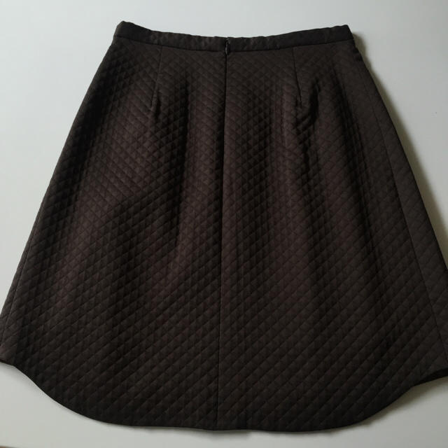 TOMORROWLAND(トゥモローランド)のトゥモローランド♡キルティングスカート レディースのスカート(ひざ丈スカート)の商品写真