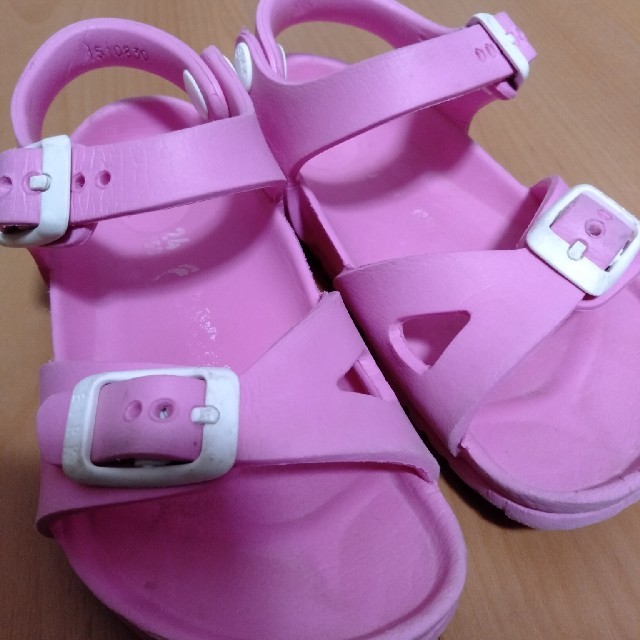 Birkenstock ビルケンシュトック こども サンダル ピンクの通販 By Ddd S Shop ビルケンシュトックならラクマ