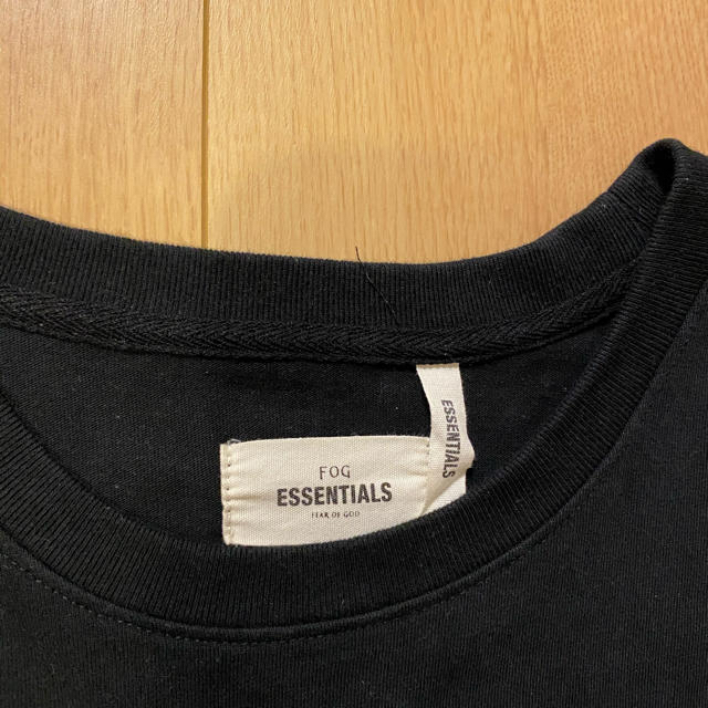 FEAR OF GOD(フィアオブゴッド)のESSENTIALS Tシャツ メンズのトップス(Tシャツ/カットソー(半袖/袖なし))の商品写真