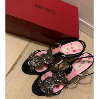 ケンゾー(KENZO)のケンゾー定価6万！KENZOメタルフラワーパンプスサンダル　フェラガモ　シャネル(ハイヒール/パンプス)