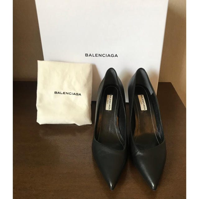 BALENCIAGA 7.5センチパンプス