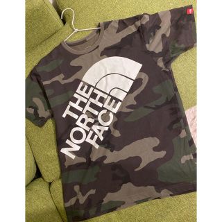 ザノースフェイス(THE NORTH FACE)のTHE NORTH FACE★カモフラ柄　Tシャツ(Tシャツ(半袖/袖なし))