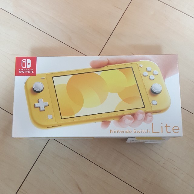 Nintendo Switch Lite イエロー 新品 家庭用ゲーム機本体