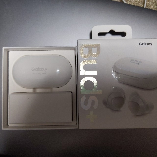 Galaxy(ギャラクシー)のSAMSUNG Galaxy Buds+ 中古 スマホ/家電/カメラのオーディオ機器(ヘッドフォン/イヤフォン)の商品写真