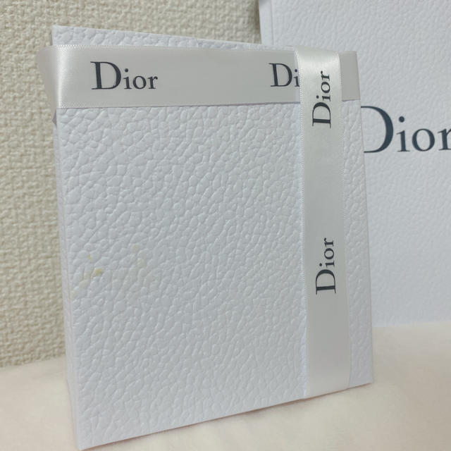 Dior(ディオール)のDior♡ラッピングボックス、袋 インテリア/住まい/日用品のオフィス用品(ラッピング/包装)の商品写真