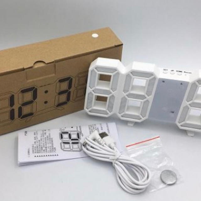 MUJI (無印良品)(ムジルシリョウヒン)のLEDデジタル時計　掛時計　置時計 インテリア/住まい/日用品のインテリア小物(置時計)の商品写真
