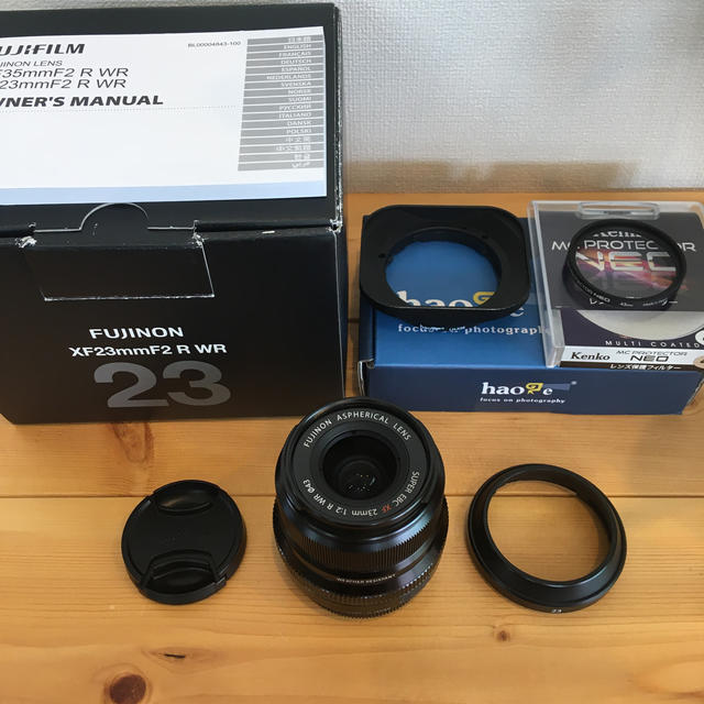 富士フイルム(フジフイルム)のXF 23mm F2 R WR ＋オマケ付き スマホ/家電/カメラのカメラ(レンズ(単焦点))の商品写真