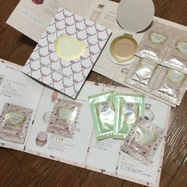 Les Merveilleuses LADUREE(レメルヴェイユーズラデュレ)の3月末まで♡LADUREE10点set♡ コスメ/美容のキット/セット(サンプル/トライアルキット)の商品写真