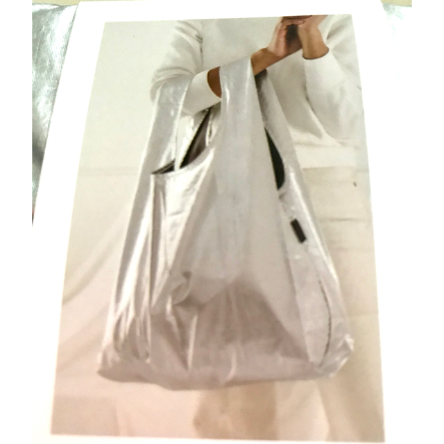 baggu メタリック　シルバー　エコバッグ レディースのバッグ(エコバッグ)の商品写真