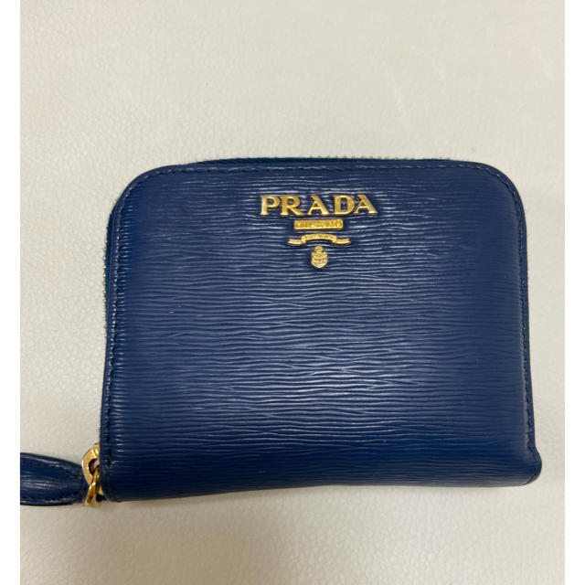 PRADA財布