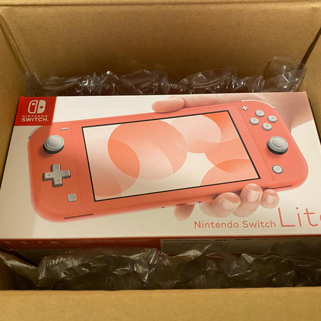 任天堂Switch Lite コーラル