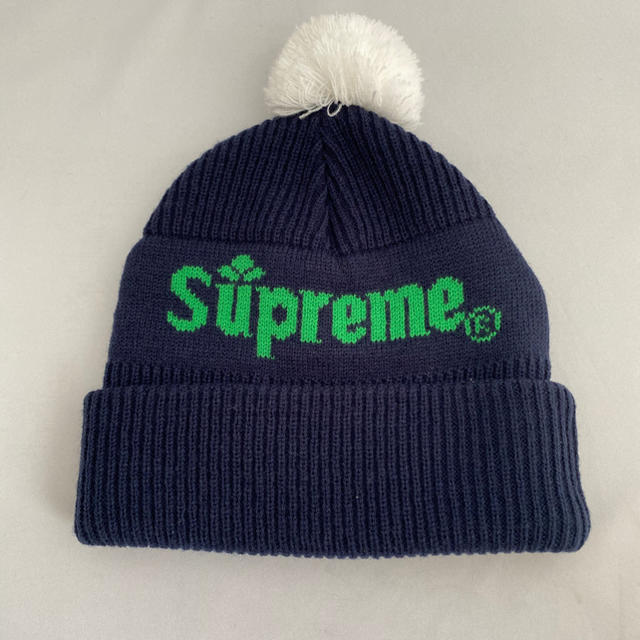 Supreme(シュプリーム)の未使用 シュプリーム SUPREMEロゴ ボンボン ニット帽 キャップ メンズの帽子(ニット帽/ビーニー)の商品写真