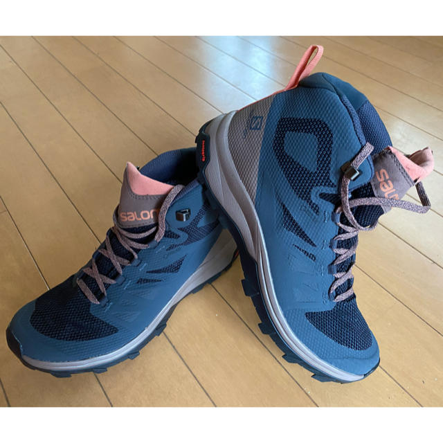 SALOMON(サロモン)の★最終値引き★ Salomon Outline Mid GTX 24.5 スポーツ/アウトドアのアウトドア(登山用品)の商品写真