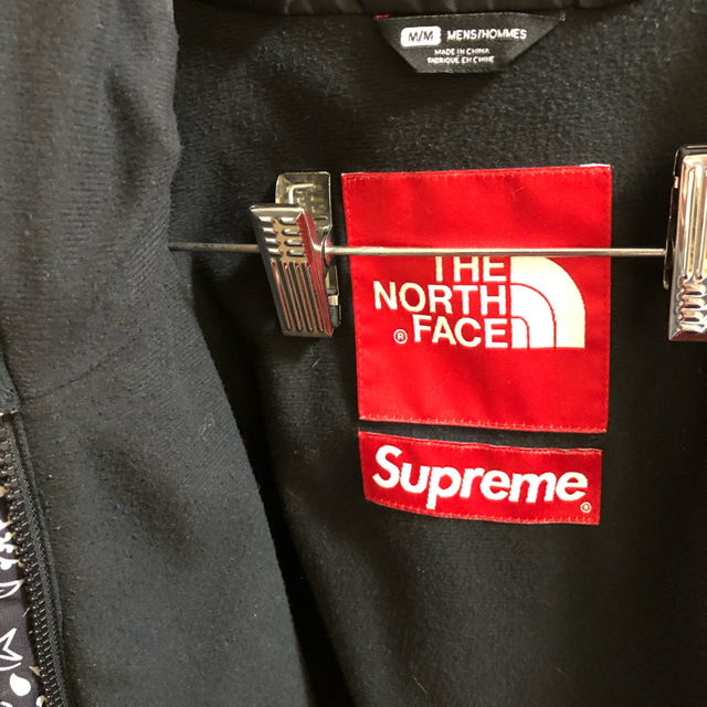 Supreme(シュプリーム)のsupreme north face bandana バンダナ 黒　14aw メンズのジャケット/アウター(マウンテンパーカー)の商品写真