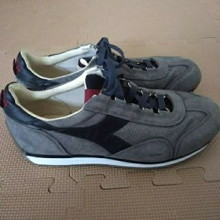 ディアドラ(DIADORA)のディアドラ  ヘリテージ　エキップ グレーX黒　24(スニーカー)