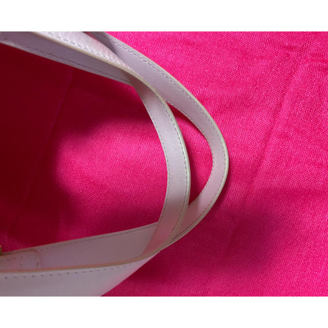 CHANEL(シャネル)のシャネル　ニュートラベルライン　バッグ　ピンク レディースのバッグ(ハンドバッグ)の商品写真