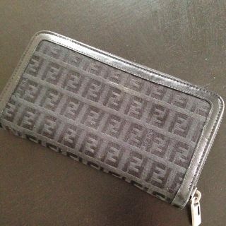 フェンディ(FENDI)のFENDI 長財布(財布)