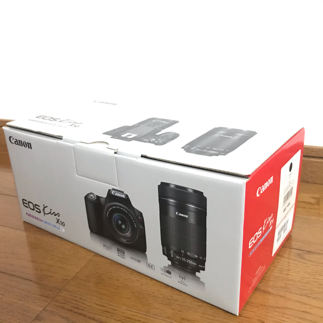 Canon(キヤノン)の新品未開封 Canon EOS Kiss X10 ダブルズームキット ブラック スマホ/家電/カメラのカメラ(デジタル一眼)の商品写真