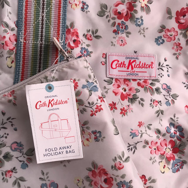 Cath Kidston(キャスキッドソン)の【新品】キャスキッドソン  ボストン　ホリデーバッグ　旅行　 レディースのバッグ(ボストンバッグ)の商品写真