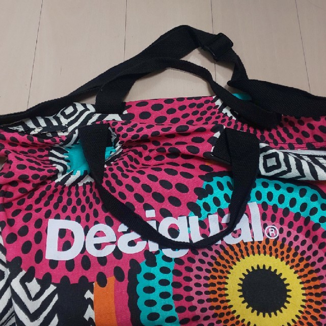 DESIGUAL(デシグアル)のデシグアル ショルダーバッグ お値下げ！ レディースのバッグ(ショルダーバッグ)の商品写真