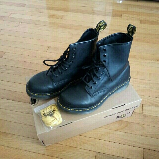 Dr.Martens    Air Wair　レディース