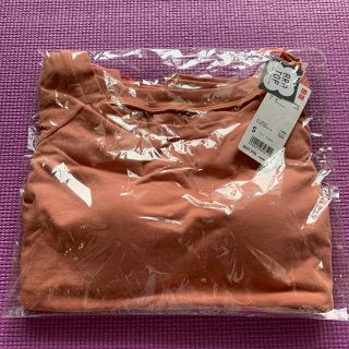 ユニクロ(UNIQLO)のユニクロ　ブラバレエネックT 半袖　オレンジ　(Tシャツ(半袖/袖なし))