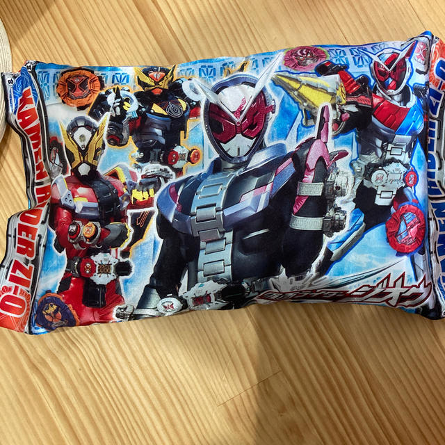 BANDAI(バンダイ)の仮面ライダージオウ　まくら キッズ/ベビー/マタニティの寝具/家具(枕)の商品写真