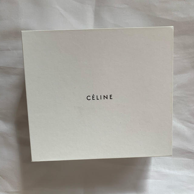 celine(セリーヌ)のお値下げ★美品★ CELINEフィービーファイロ ・ フープピアス★刻印あり レディースのアクセサリー(ピアス)の商品写真