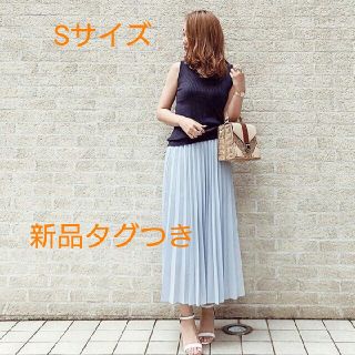 ユニクロ(UNIQLO)の新品タグつき☆ユニクロ プリーツスカート ロングスカート ライトブルー S(ロングスカート)