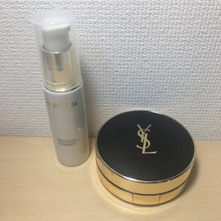 イヴサンローランボーテ(Yves Saint Laurent Beaute)のムーンパールリカバーエッセンス　イヴ・サンローラン　クッションファンデーション(その他)