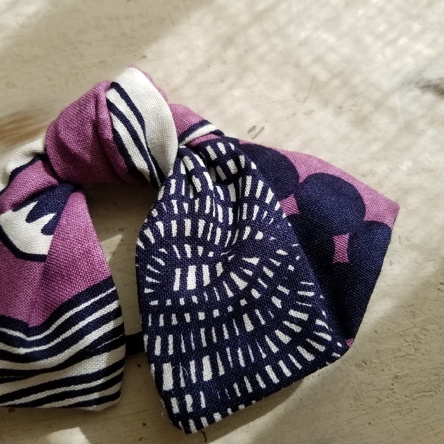 marimekko(マリメッコ)の[marimekko] handmade ﾏﾘﾒｯｺ ﾊﾝﾄﾞﾒｲﾄﾞ 廃盤色 ハンドメイドのアクセサリー(ヘアアクセサリー)の商品写真