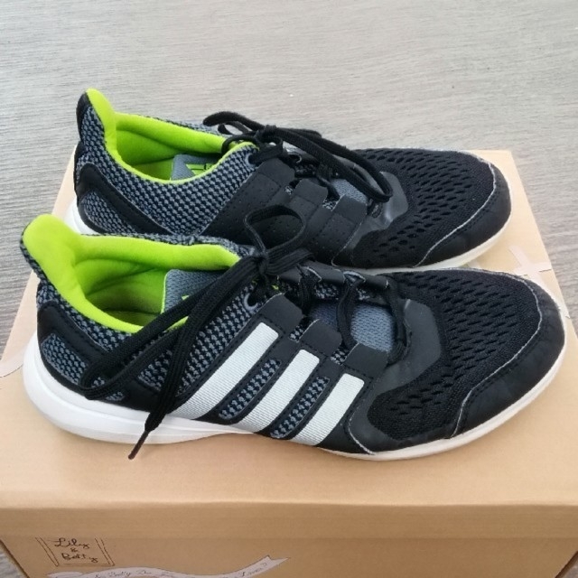 adidas(アディダス)のアディダス　adidas　スニーカー　23.5cm キッズ/ベビー/マタニティのキッズ靴/シューズ(15cm~)(スニーカー)の商品写真