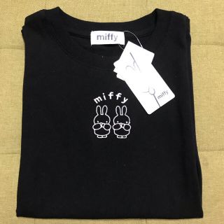 アベイル(Avail)のミッフィー  刺繍Tシャツ 黒　M    アベイル(Tシャツ(半袖/袖なし))