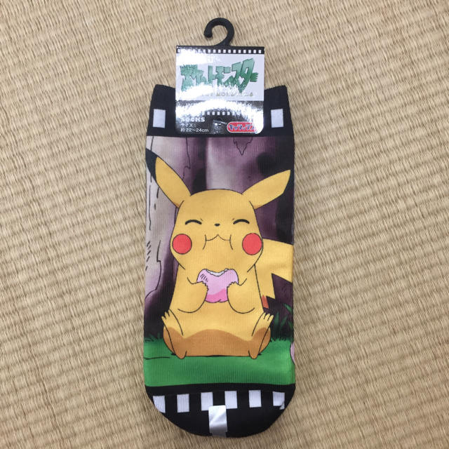 ポケモン(ポケモン)のピカチュウのソックス レディースのレッグウェア(ソックス)の商品写真